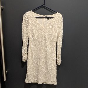 Aidan Mattox full sequined white long-sleeved cocktail dress v-neck. Size 2